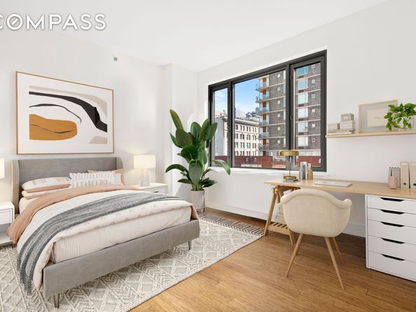 305 West 16th Street PHD, New York NY 10011