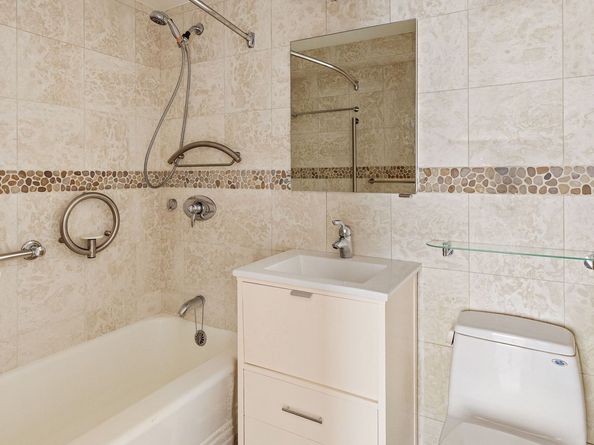 11 5th Avenue 3O, New York NY 10003