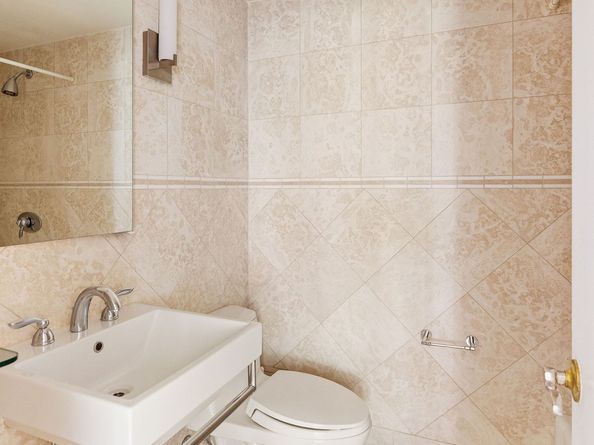 11 5th Avenue 3O, New York NY 10003