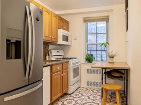 140-21 Burden Crescent 508, Queens NY 11435