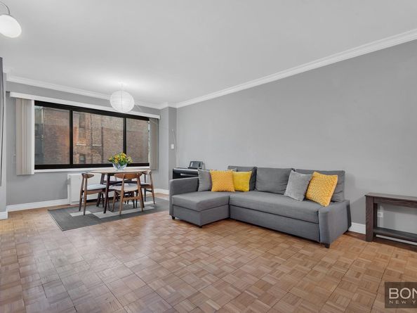 201 West 21st Street 5A, New York NY 10011