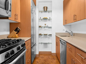 167 East 61st Street 21B, New York NY 10065