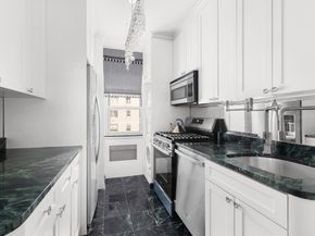 150 East 69th Street 11L, New York NY 10021