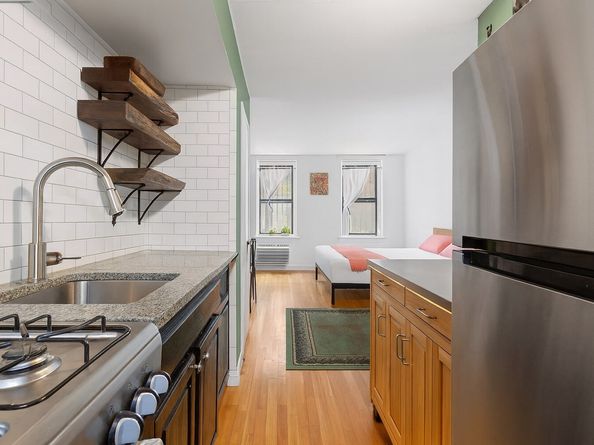 649 2nd Avenue 3A, New York NY 10016