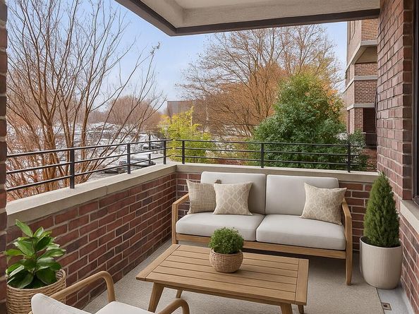 69-40 Yellowstone Boulevard 121, Queens NY 11375