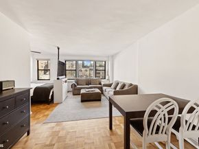 345 East 52nd Street 9A, New York NY 10022