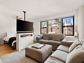 345 East 52nd Street 9A, New York NY 10022