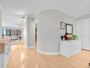 240 East 47th Street 19B, New York NY 10017