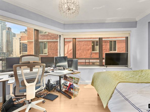 240 East 47th Street 19B, New York NY 10017