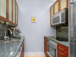 240 East 47th Street 19B, New York NY 10017