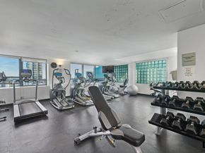 240 East 47th Street 19B, New York NY 10017