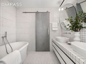 15 East 70th Street PHB, New York NY 10021