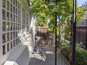 15 East 70th Street PHB, New York NY 10021