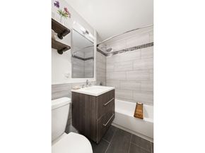 16 West 16th Street 4LN, New York NY 10011