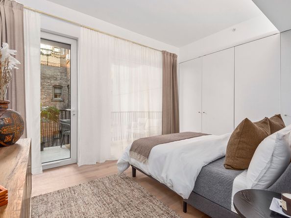 330 Grand Street 5B, New York NY 10002