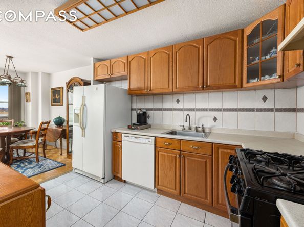 70-31 108th Street 6E, Queens NY 11375