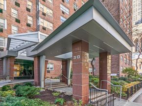 30 West 60th Street 8S, New York NY 10023