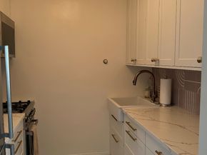 30 West 60th Street 8S, New York NY 10023