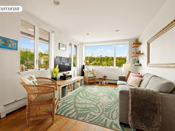 811 5th Avenue 402, Brooklyn NY 11232