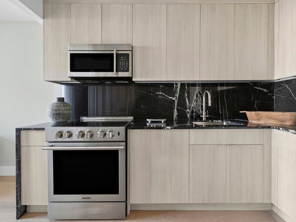 1811 Menahan Street 2R, Queens NY 11385