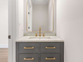 16 2nd Place Residence 3, Brooklyn NY 11231