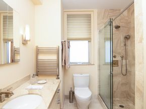 480 Park Avenue 16D, New York NY 10022