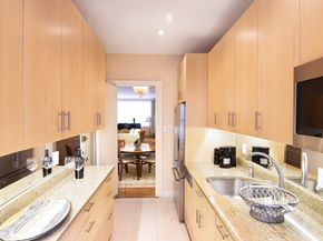 480 Park Avenue 16D, New York NY 10022