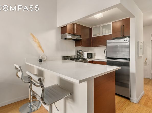 184 Thompson Street 3P, New York NY 10012