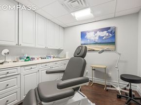 9 Prospect Park W GRND, Brooklyn NY 11215