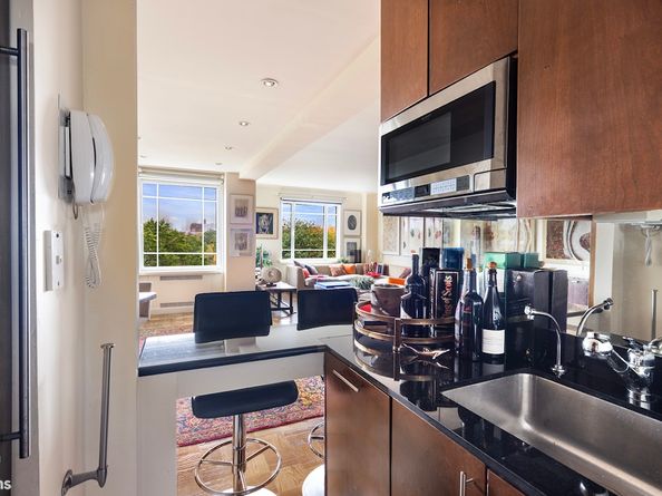 880 5th Avenue 10C/D, New York NY 10021