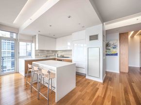 555 West 59th Street 32B, New York NY 10019