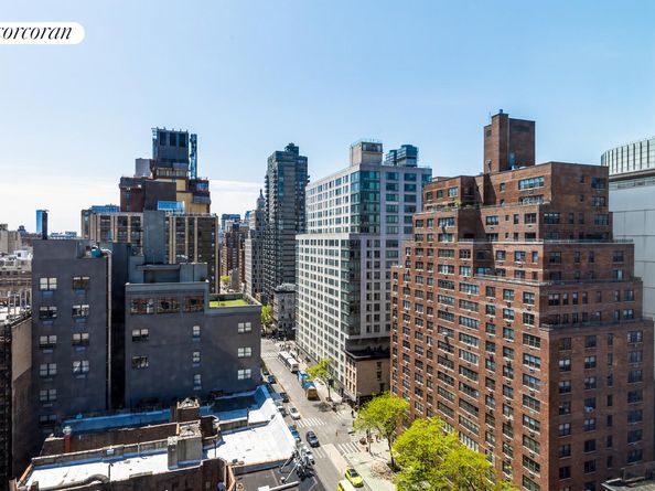 201 East 25th Street 17B, New York NY 10010