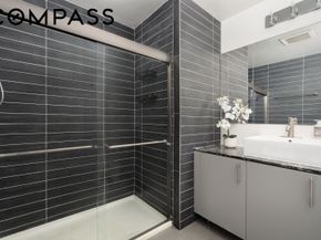 5-49 Borden Avenue 8G, Queens NY 11101