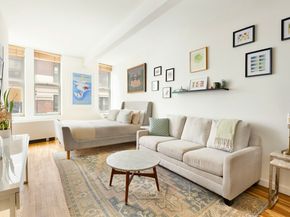 9 Barrow Street 2J, New York NY 10014