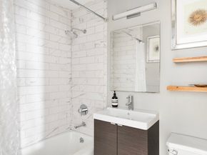 9 Barrow Street 2J, New York NY 10014