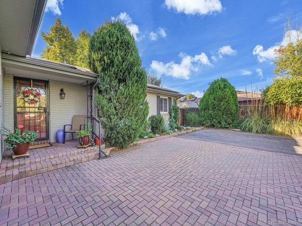 2835 S University Boulevard, Denver CO 80210