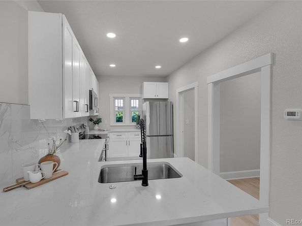 8801 E 16th Avenue, Denver CO 80220