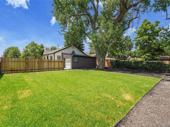 8801 E 16th Avenue, Denver CO 80220