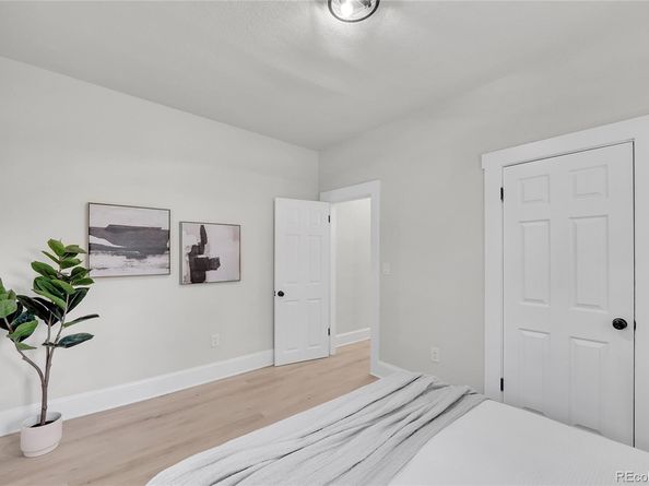 8801 E 16th Avenue, Denver CO 80220
