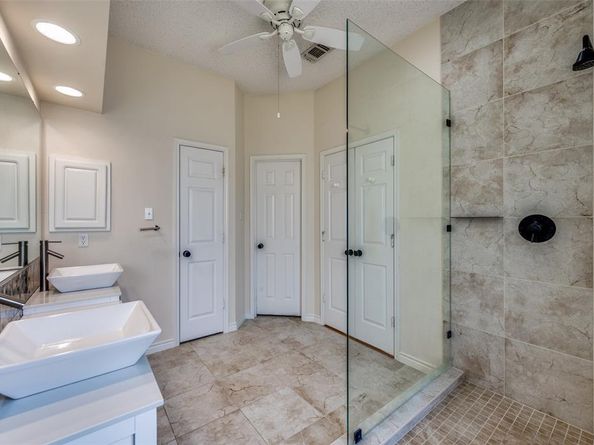 2106  Post Oak Court , Corinth Texas 76210