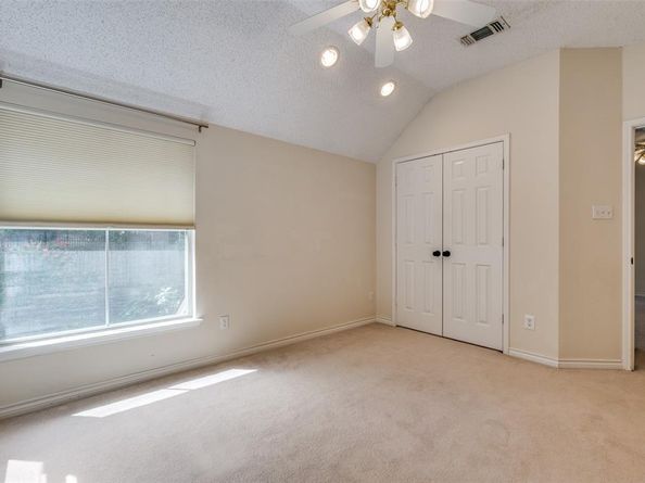 2106  Post Oak Court , Corinth Texas 76210