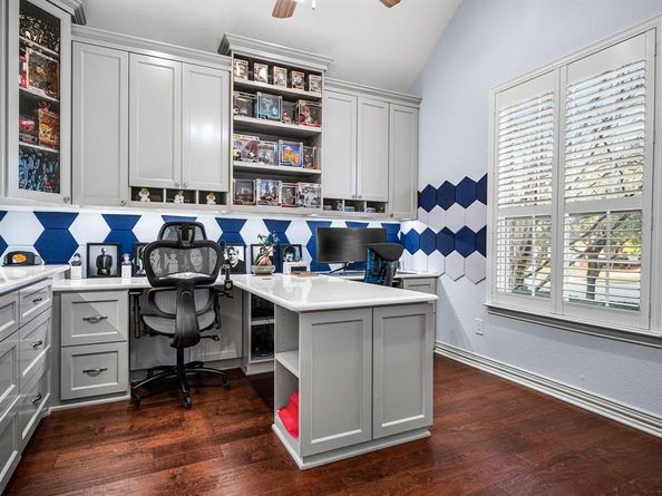 2370  Salisbury Court , Lewisville Texas 75056