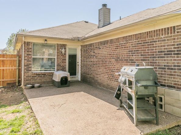 4828  Summer Oaks Lane , Fort Worth Texas 76123