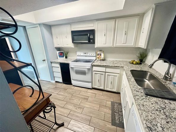 3142  Pebblebrook Court , Garland Texas 75044