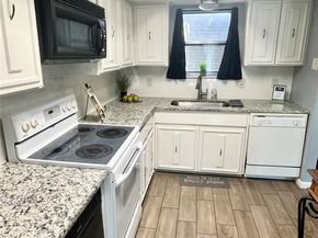 3142  Pebblebrook Court , Garland Texas 75044