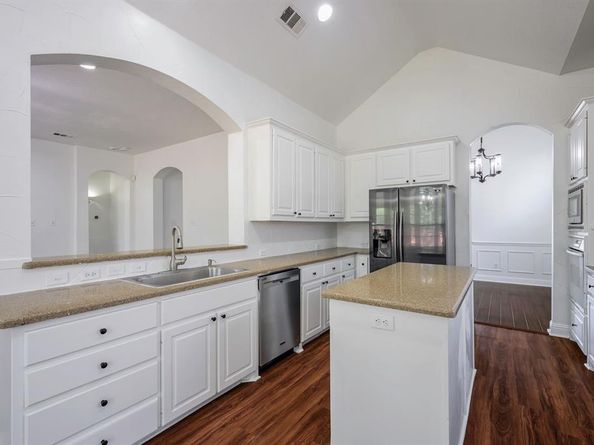 9137 E Jasmine Lane , Irving Texas 75063