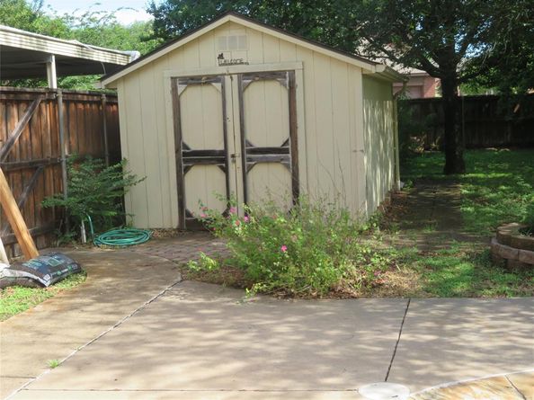 1501  Mountain Laurel Lane , DeSoto Texas 75115