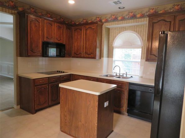 1501  Mountain Laurel Lane , DeSoto Texas 75115