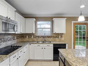 2322  Tan Oak Drive , Dallas Texas 75212