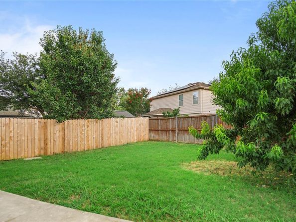2322  Tan Oak Drive , Dallas Texas 75212